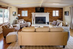 Living Room with Gas Fireplace and Smart TV. Plenty of room for everyone to relax.
