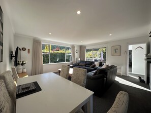 Living/ Dining
