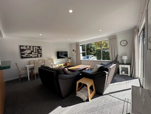 Living / Dining