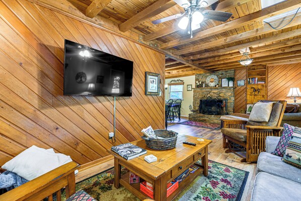 Maggie Valley Vacation Rental | 3BR | 2BA | 1,818 Sq Ft | Stairs Required