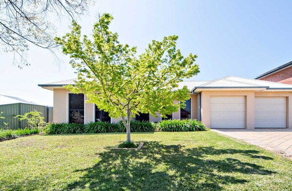 Thorby House | Comfort & Convenience, Pet Friendly