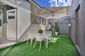Outdoor Entertaining Area