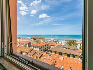 Himmel, Wolke, Wasser, Eigentum, Gebäude, Fenster, Azurblau, Holz, Horizont, Grundeigentum