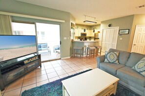 Living Room With Sofa Sleeper