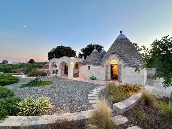 Welcome to Trulli Pietra Luna  - Bosco Selva minutes from Alberobello
