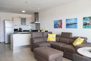 1 bedroom apartment for rent in the Caribbean with pool access in the Blue Bay Golf and Beach Resort, photo 6