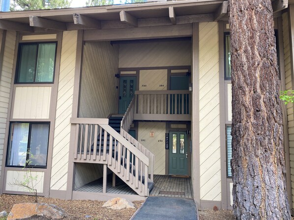 Lower unit