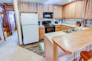 Fully equipped kitchen