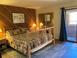 Bedroom: King bed