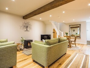 Open plan living space | James Cottage, Buxton