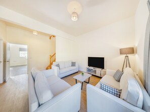 Living area | No 8 - The Stables - Tedsmore Hall Estate properties - Tedsmore Hall Estate Properties, Oswestry