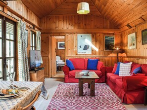 Living area | The Cottage at Dockens Water, Linwood, near Ringwood