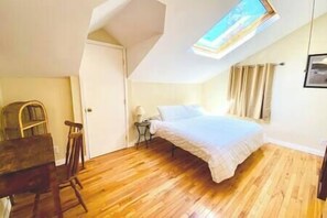 King size bed