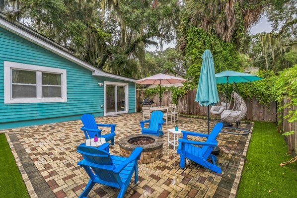Nature, Outdoors, Yard, House, Patio
