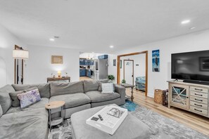 Architecture, Building, Furniture, Indoors, Living Room