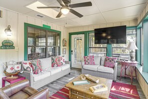 Sunroom | Queen Bed | Flat-Screen TV | Window A/C Unit | Free WiFi