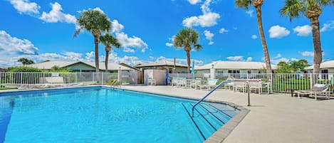 Sebring Vacation Rental | 2BR | 2BA | 1 Step to Enter | 1,000 Sq Ft