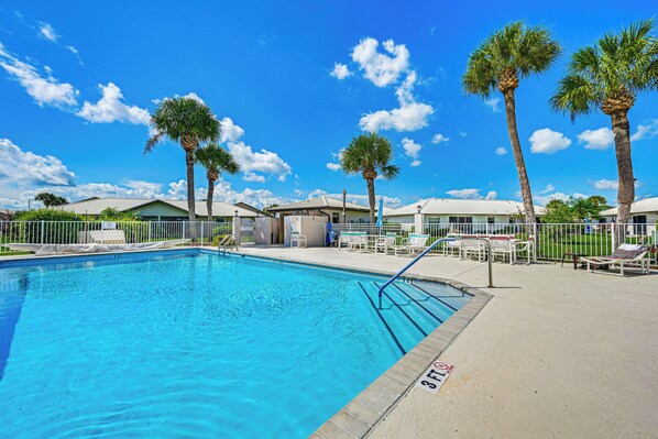Sebring Vacation Rental | 2BR | 2BA | 1 Step to Enter | 1,000 Sq Ft