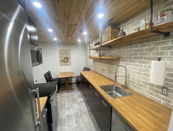 Private kitchen