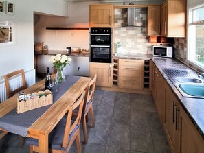 Kitchen/diner | The Hayloft, Abergele