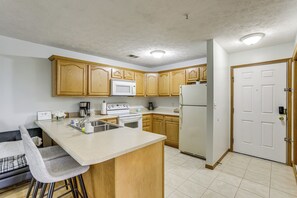 Kitchen | Cooking Basics | Drip Coffee Maker | Microwave | Toaster | Crockpot