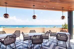 Sweeping views of the ocean