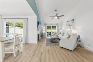 Living & Dining Areas