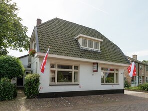 Esterni