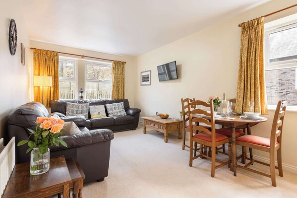 No.12, Alnwick - Host & Stay