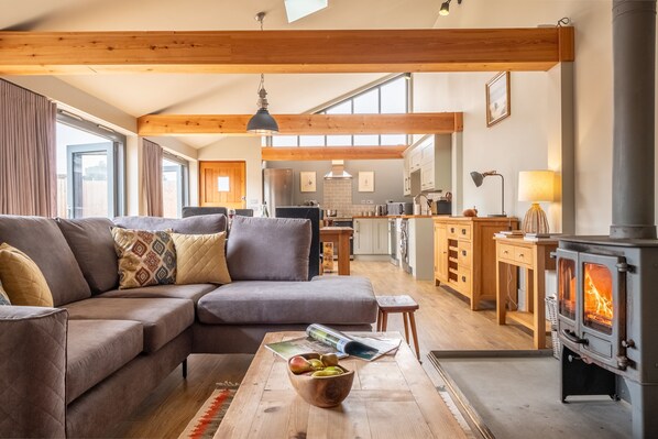 The Cabin, Brancaster Staithe: A fabulous open-plan living space for two