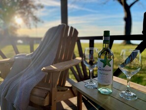 A 3-minute walk from Mazza Vineyard and you're enjoying a bottle at sunset.