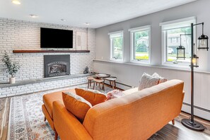Living Room | Smart TV | Lower Level