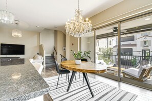 Dining Area | Main Floor
