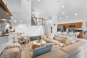 The open-concept design living area allows you to change your settings quickly without missing a moment of fun.