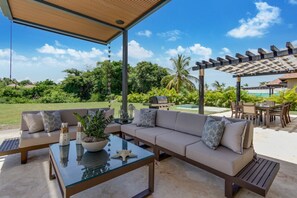 Green Village 1292: outdoor lounge