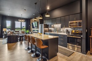 Let Er Buck Kitchen