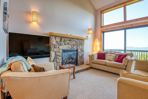 Living area with propane fireplace