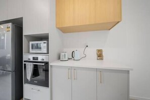 kitchen (2)