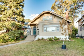 Property Exterior | Free Street Parking (First-Come, First-Served)
