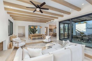 A modern touch of calm.
