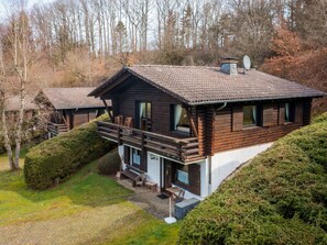 Plante, Bâtiment, Fenêtre, Bois, Paysage Naturel, Maison, Lot Terre, Arbre, Chalet, Herbe