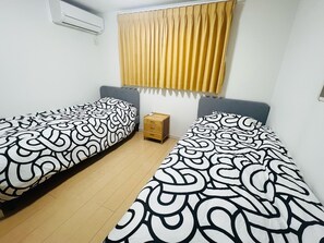 1 floor right room