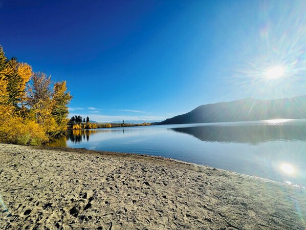 Ellison Lake/Duck Lake - Beach Access