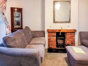Living area | Ivy Rose Cottage, Ipswich
