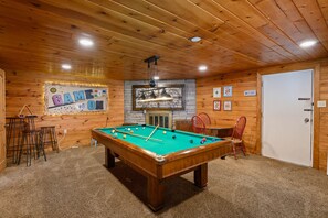Furniture, Table, Indoors, Chair, Desk
