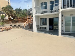 Hot Tub right behind Ya pool on site across from Schkums Oyster House