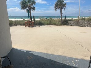 WOW this is whatya see Everyday Right ON SAND