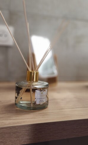 Bathroom amenities