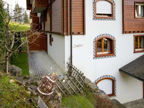 Plant, Building, Window, Wood, Yellow, Neighbourhood, Residential Area, Cottage, Stairs, Urban Design