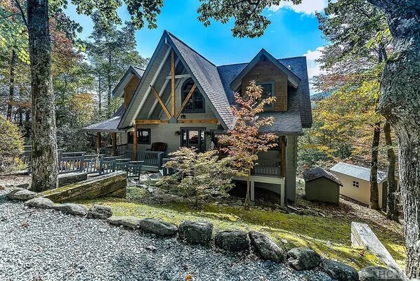 Front of private mountain home with beautiful surroundings and stunning scenery